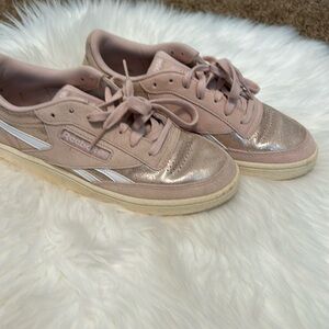 🎀Pink Reebok Classic Tennis Shoes🎀